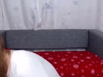 love_bella_ on Chaturbate