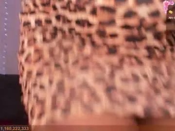 Freechat loverlauren1 on Chaturbate