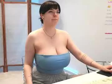 lovlybambi on Chaturbate 