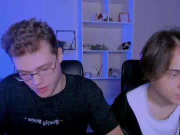 Group lucas_long_ on Chaturbate