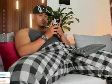 Freechat lucasanto_ on Chaturbate