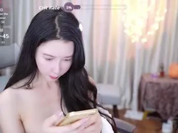 Freechat lucy__bb on Chaturbate