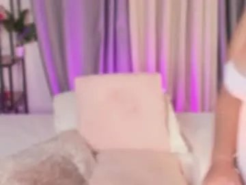 lynda_west on Chaturbate