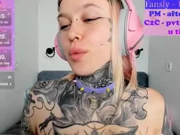 max69alexa on Chaturbate