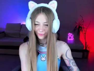 Freechat meeeeeow08 on Chaturbate