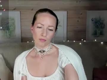 Freechat melodyys on Chaturbate