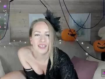 Freechat melodyys on Chaturbate
