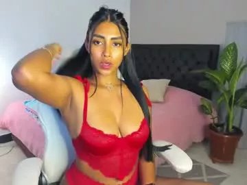 miavelvet_22 on Chaturbate