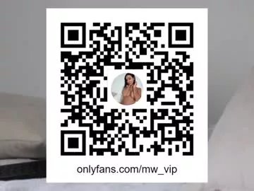 Freechat miiiawallace on Chaturbate