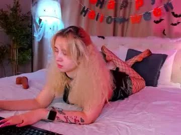 mila_kinor on Chaturbate