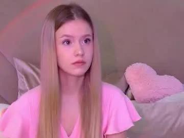 milanabalmain on Chaturbate