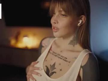 mileeena from Chaturbate