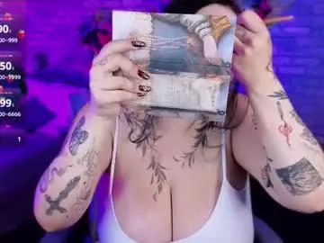 Group mira_fyre on Chaturbate