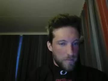 Freechat moms_little_monster on Chaturbate