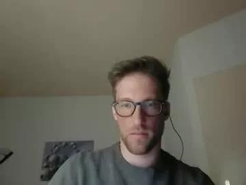 Freechat moms_little_monster on Chaturbate