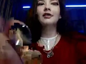 moodiemira on Chaturbate 