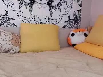 Freechat moon_rabbitt on Chaturbate
