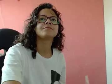 Freechat mora_haze on Chaturbate