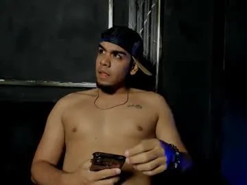 Freechat mr_maximo on Chaturbate