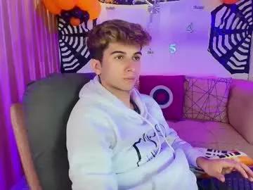 Freechat mr_williseo on Chaturbate