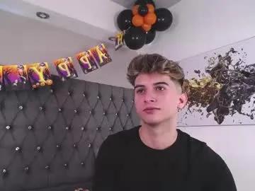 Freechat mr_williseo on Chaturbate