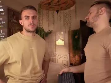 Away muscularfriend on Chaturbate