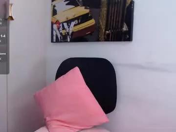 naomi_delux_hm on Chaturbate