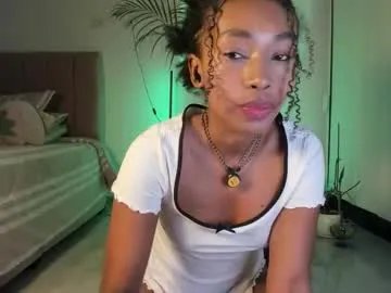 naomii1020 on Chaturbate