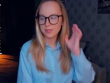 Freechat nicolavanderbie on Chaturbate