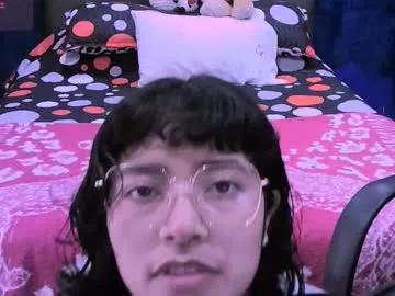 Explore Ninayellow, she wants to masturbate for you ninayellow from Chaturbate