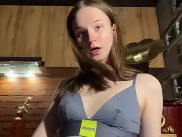 nloraaa — lash in my ass [425 tokens left]