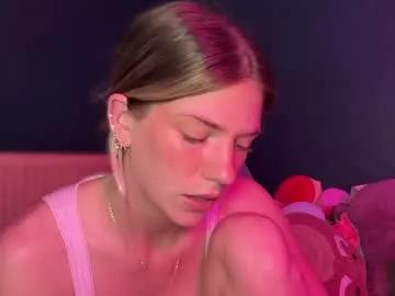 Private oliviahansleyy on Chaturbate