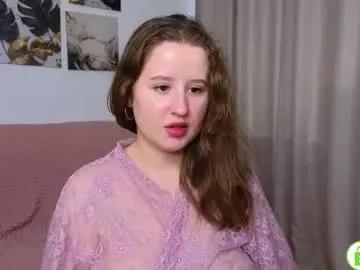 Freechat peach_mila on Chaturbate