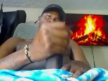 Freechat real1dk on Chaturbate