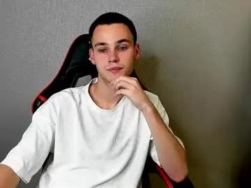 Explore Robert10211, he wants to masturbate for you robert10211 from Chaturbate