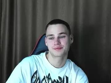 Freechat robert10211 on Chaturbate