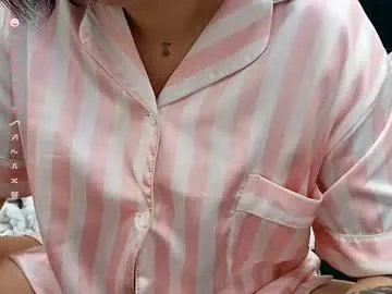 Freechat romeliahastert on Chaturbate