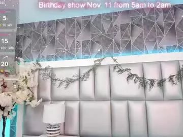 rox_xane_ on Chaturbate