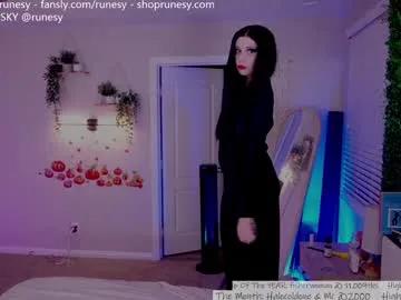 Freechat runesy on Chaturbate