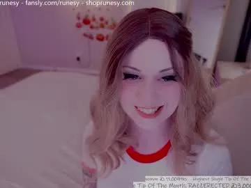 Freechat runesy on Chaturbate