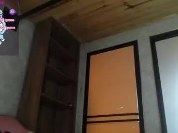 Freechat sally23_ on Chaturbate