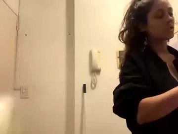 sassylilah on Chaturbate