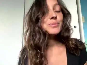 sassylilah on Chaturbate