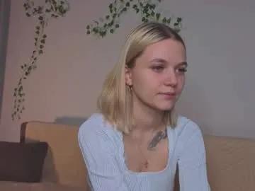 savannahshor from Chaturbate