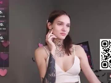 Freechat selenalune on Chaturbate