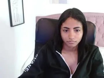 Freechat shaneelle on Chaturbate
