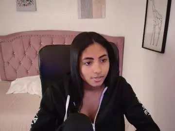 Freechat shaneelle on Chaturbate
