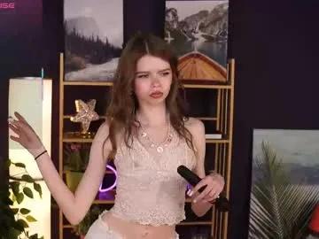 Freechat shelleyborom on Chaturbate