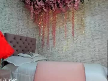 Freechat shelutty on Chaturbate