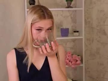 smile_with_nicole on Chaturbate